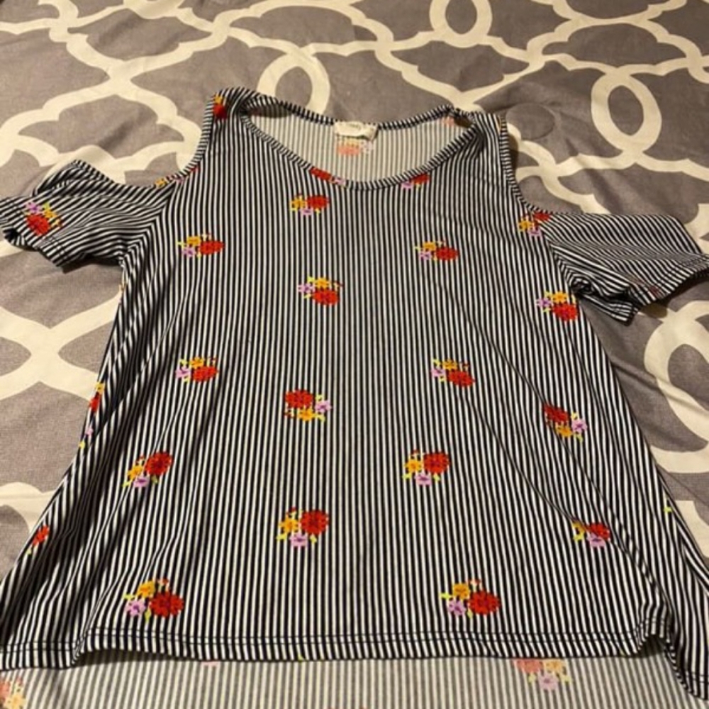 Striped shirt with flowers